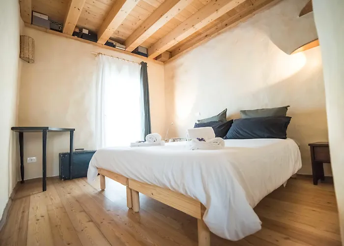 Sempreverde Atelier Bed and Breakfast 4*